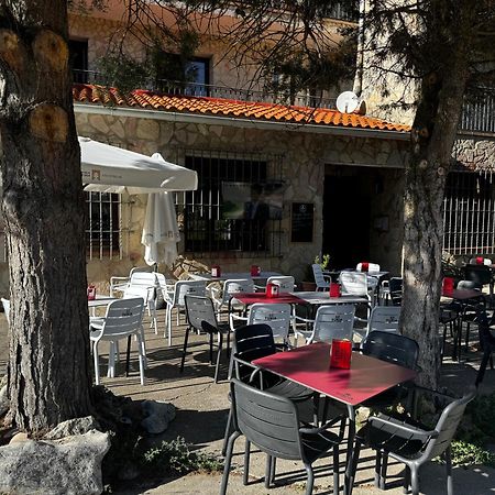 Vega del Cadorno Hotel Restaurante Rio Cuervo מראה חיצוני תמונה