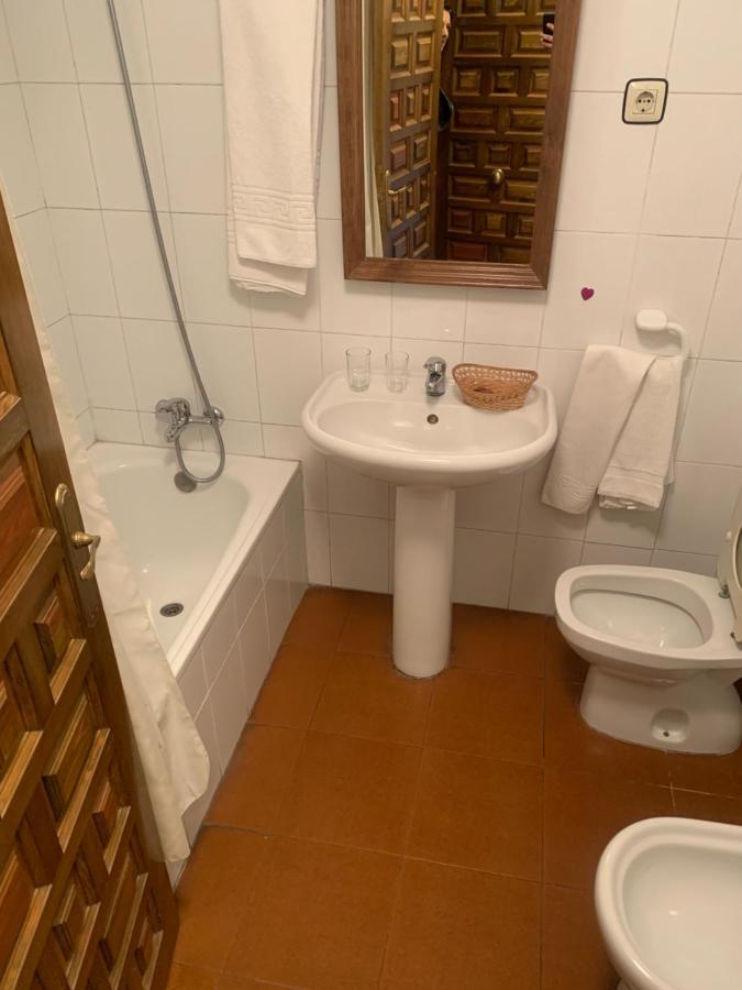 Vega del Cadorno Hotel Restaurante Rio Cuervo מראה חיצוני תמונה