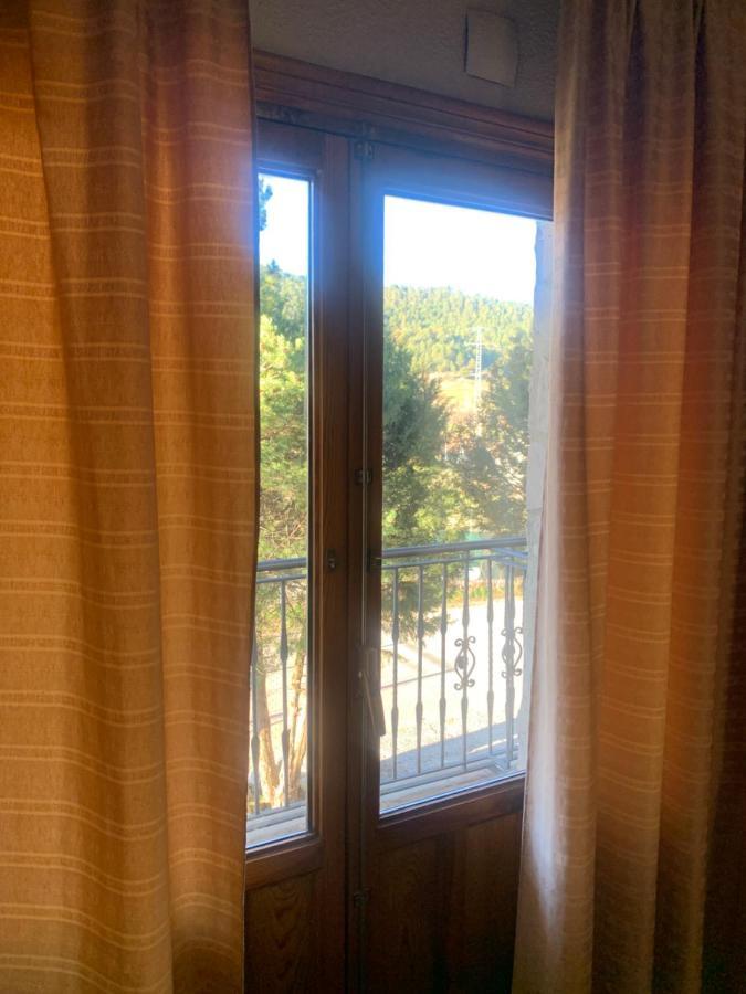 Vega del Cadorno Hotel Restaurante Rio Cuervo מראה חיצוני תמונה