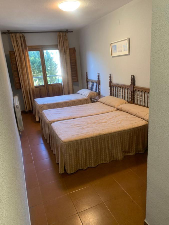 Vega del Cadorno Hotel Restaurante Rio Cuervo מראה חיצוני תמונה