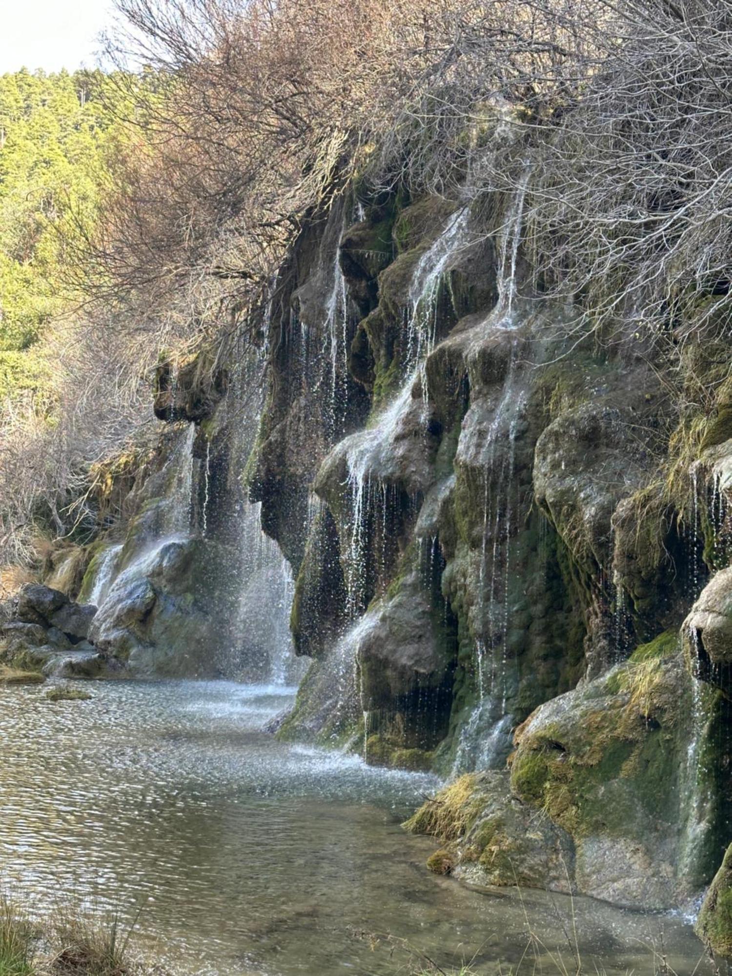 Vega del Cadorno Hotel Restaurante Rio Cuervo מראה חיצוני תמונה